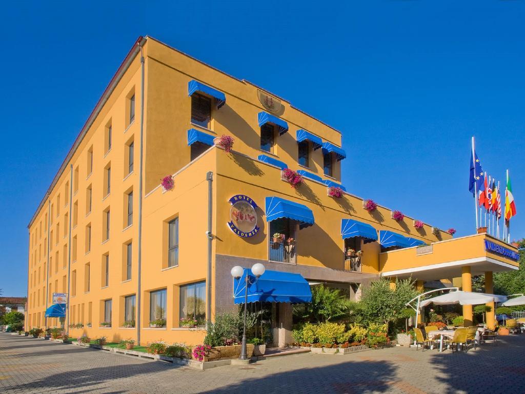 Valdenza Hotel Campegine المظهر الخارجي الصورة