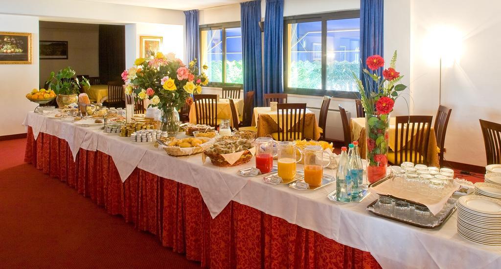 Valdenza Hotel Campegine المظهر الخارجي الصورة