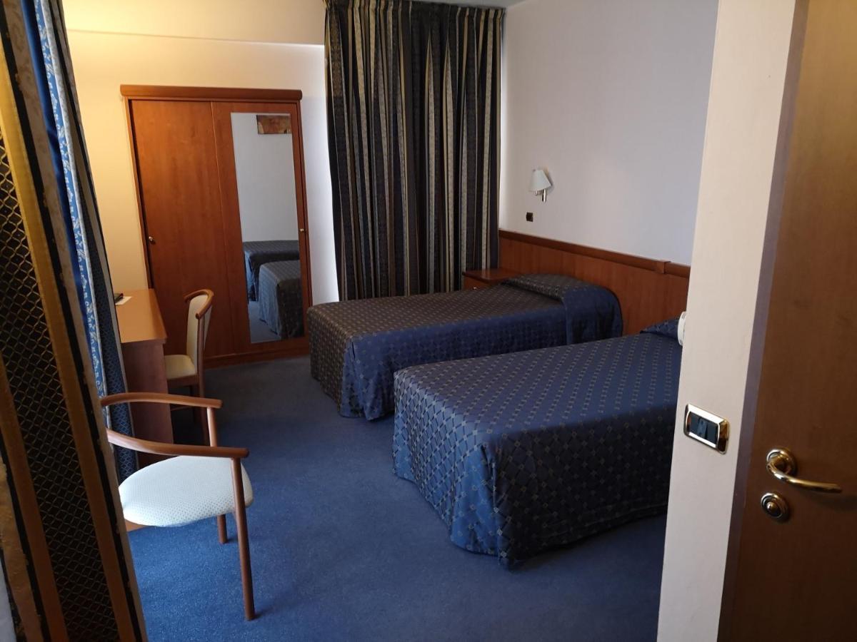 Valdenza Hotel Campegine المظهر الخارجي الصورة